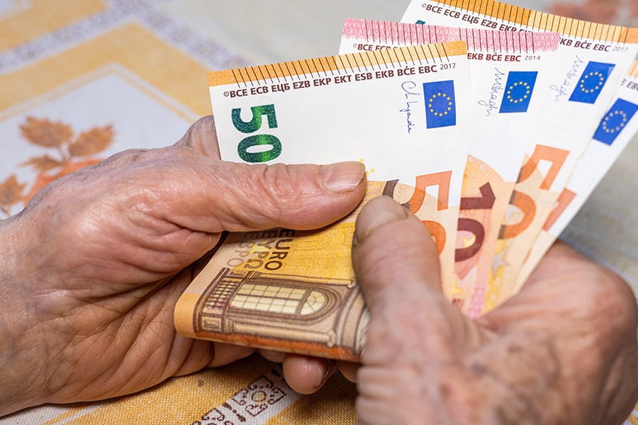 schwetzler-newsblog-rentner-einkommenssteuerpflichtig